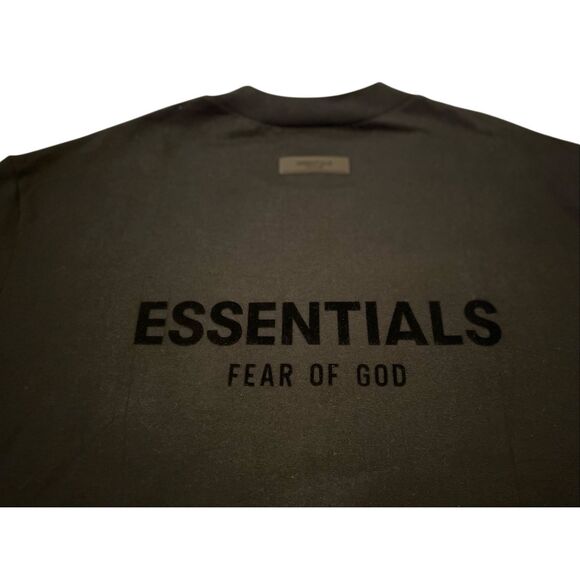 Nwot Fear of God Essentials Short Sleeve T-Shirt Mens Medium Designer Streetwear - Picture 7 of 10